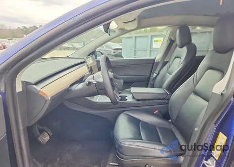 2021 Tesla Model Y z USA, uszkodzony, nr VIN 5YJYGDEE0MF139921